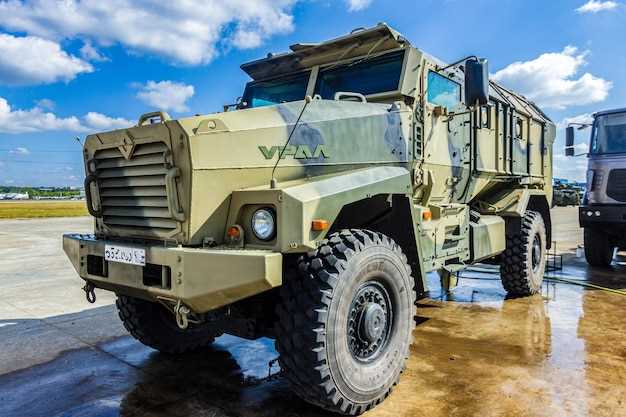 Эксплуатационные особенности и штатное оснащение Авто Танк 300